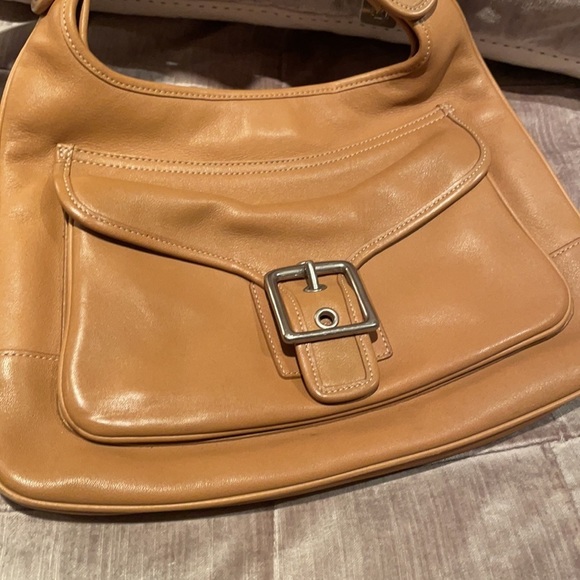 Coach Handbags - Coach Leather shoulder Bag